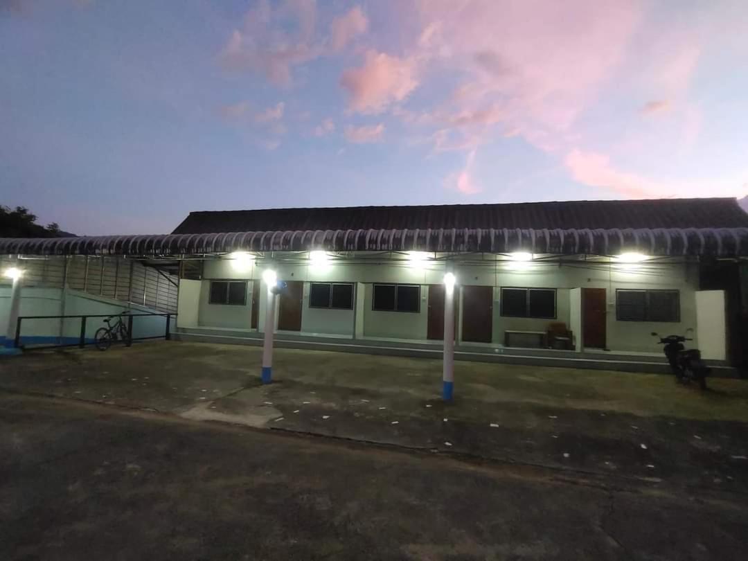 ปฎิภาณบ้านพัก บ้านแม่ลาน้อย ภายนอก รูปภาพ